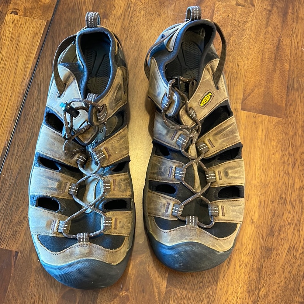 Keen Men’s Sandals Newport Like New